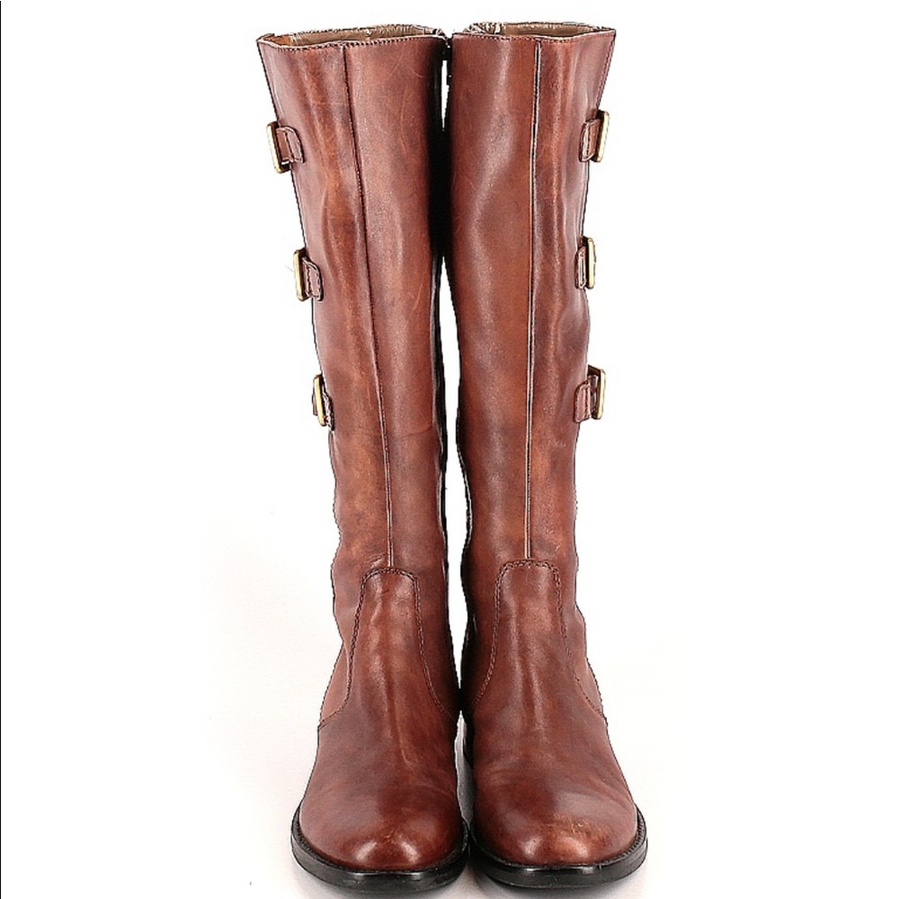 Ecco woman’s brown boots. Gently used.
